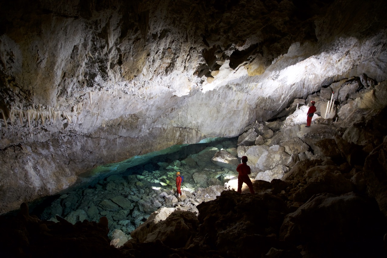 Interior da Gruta da Arrábida