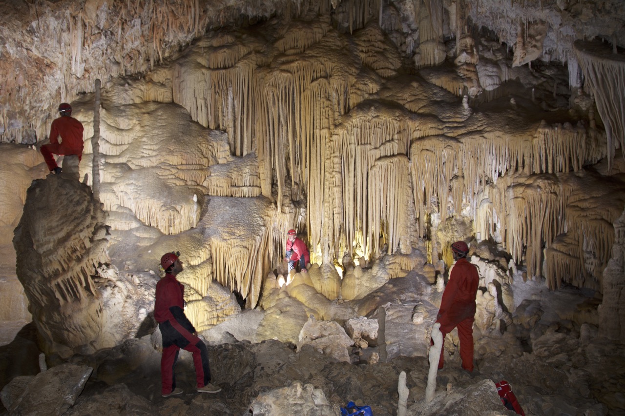 Interior da Gruta da Arrábida